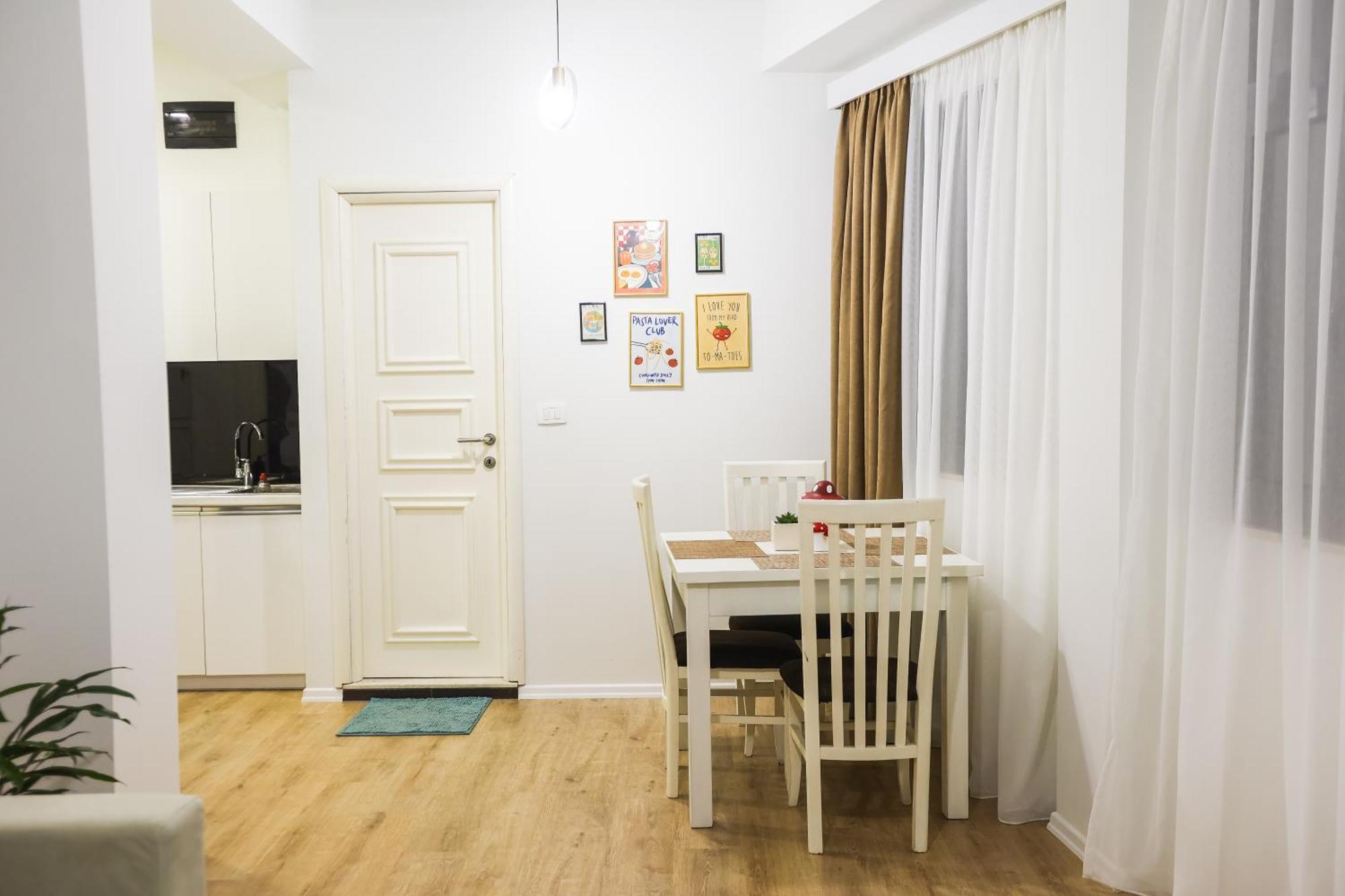 At Bazaar Central Apartment Tiranë Eksteriør bilde